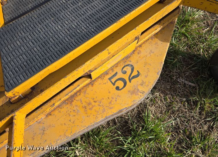 image for item EQ6929 Walker MTSD ZTR lawn mower