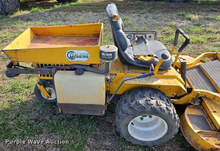 image for item EQ6929 Walker MTSD ZTR lawn mower