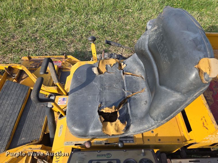 image for item EQ6929 Walker MTSD ZTR lawn mower