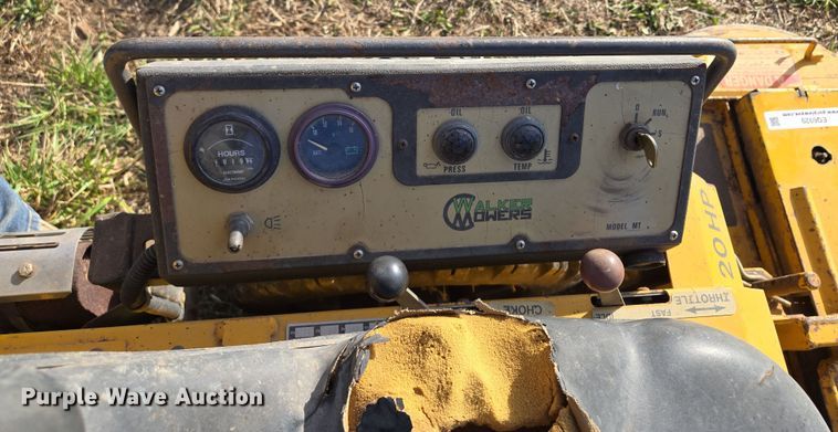 image for item EQ6929 Walker MTSD ZTR lawn mower
