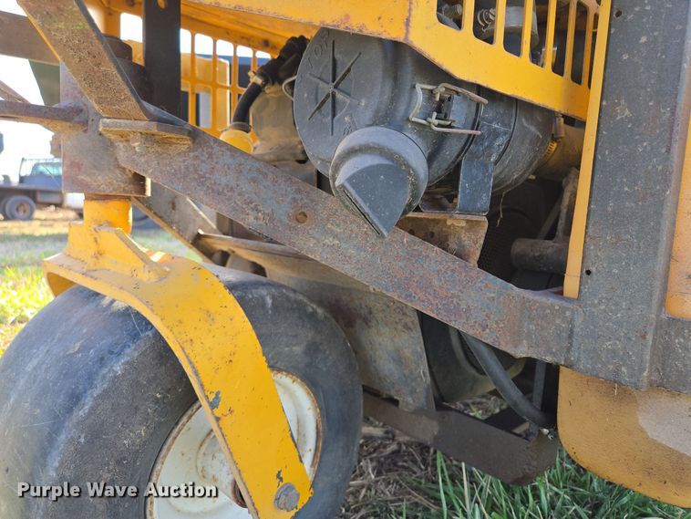 image for item EQ6929 Walker MTSD ZTR lawn mower