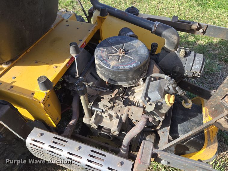 image for item EQ6929 Walker MTSD ZTR lawn mower