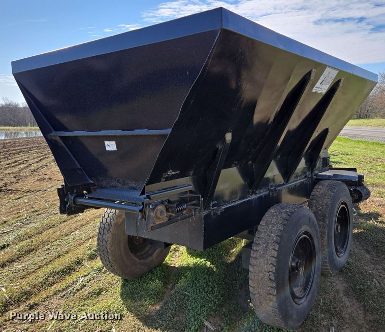 image for item EQ6930 Mensch W3350 Side Shooter sand shooter