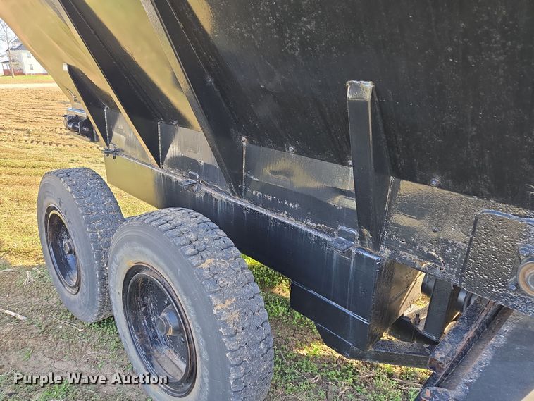 image for item EQ6930 Mensch W3350 Side Shooter sand shooter