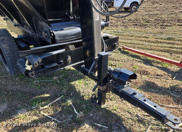 image for item EQ6930 Mensch W3350 Side Shooter sand shooter