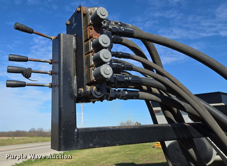 image for item EQ6930 Mensch W3350 Side Shooter sand shooter