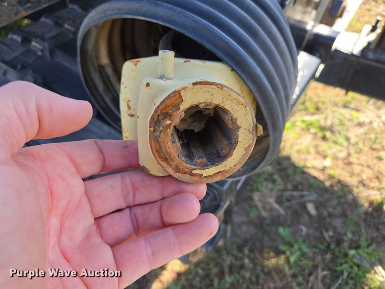 image for item EQ6930 Mensch W3350 Side Shooter sand shooter