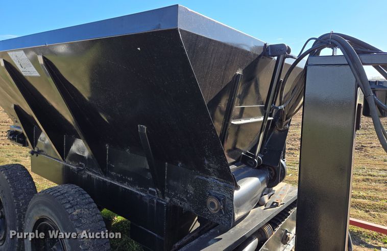 image for item EQ6930 Mensch W3350 Side Shooter sand shooter