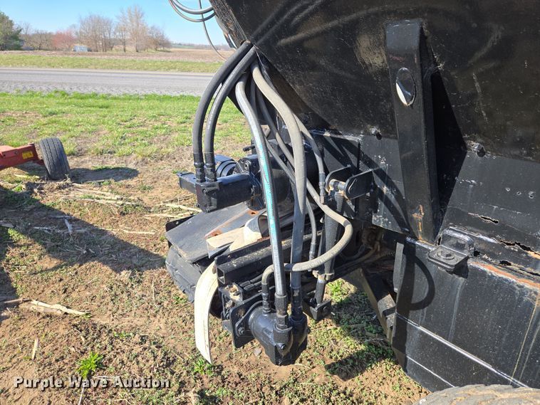 image for item EQ6930 Mensch W3350 Side Shooter sand shooter