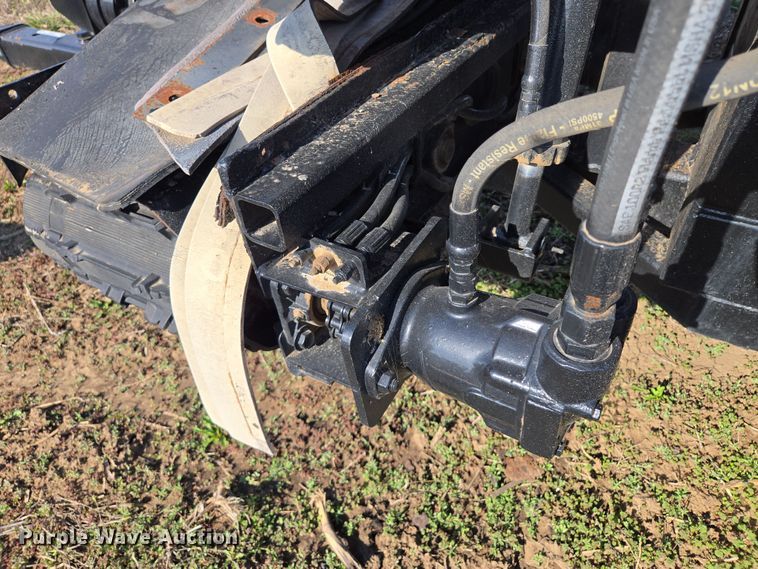 image for item EQ6930 Mensch W3350 Side Shooter sand shooter