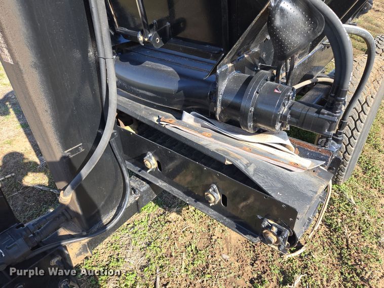 image for item EQ6930 Mensch W3350 Side Shooter sand shooter