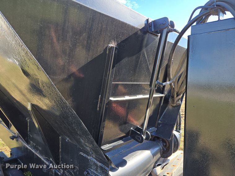 image for item EQ6930 Mensch W3350 Side Shooter sand shooter