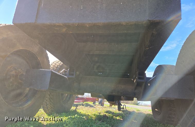 image for item EQ6930 Mensch W3350 Side Shooter sand shooter