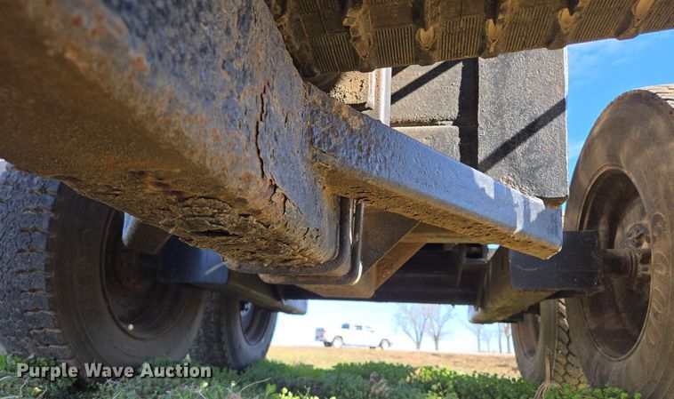 image for item EQ6930 Mensch W3350 Side Shooter sand shooter