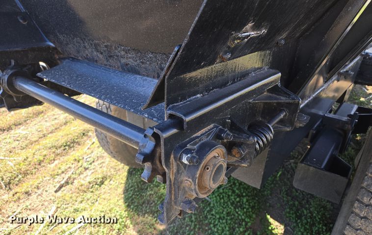 image for item EQ6930 Mensch W3350 Side Shooter sand shooter