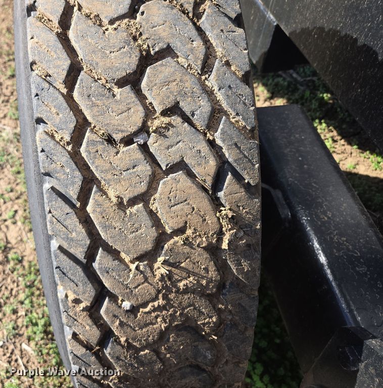 image for item EQ6930 Mensch W3350 Side Shooter sand shooter