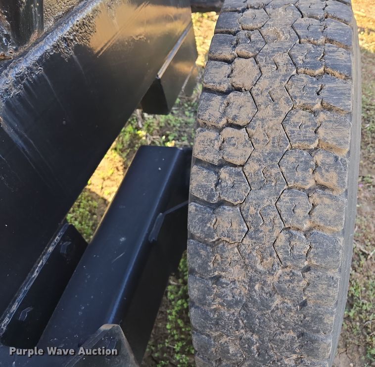 image for item EQ6930 Mensch W3350 Side Shooter sand shooter