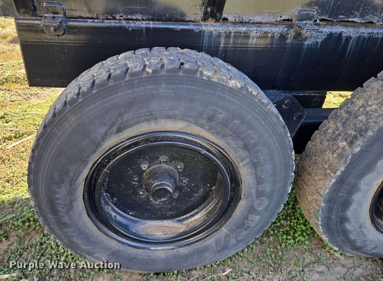 image for item EQ6930 Mensch W3350 Side Shooter sand shooter