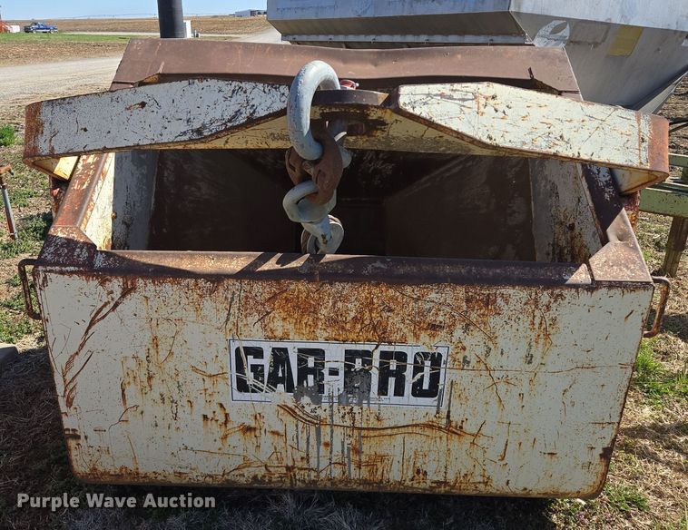 image for item EQ6936 Gar-Bro 466L concrete hopper