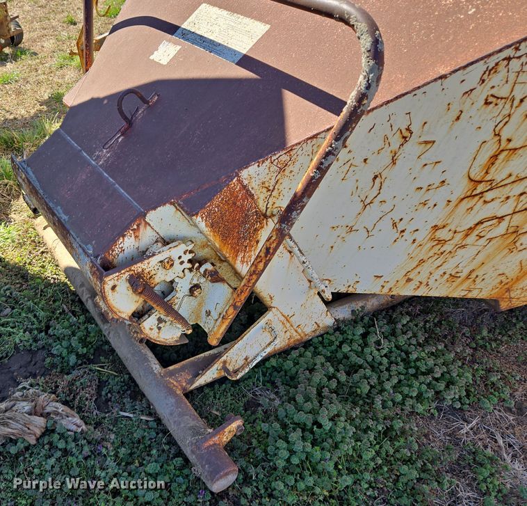 image for item EQ6936 Gar-Bro 466L concrete hopper