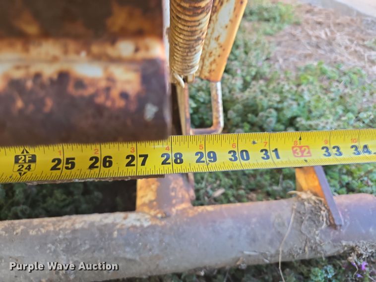 image for item EQ6936 Gar-Bro 466L concrete hopper