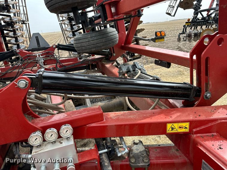 image for item ER8816 2020 Case IH 335 vertical tillage