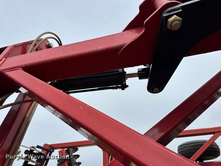 image for item ER8816 2020 Case IH 335 vertical tillage