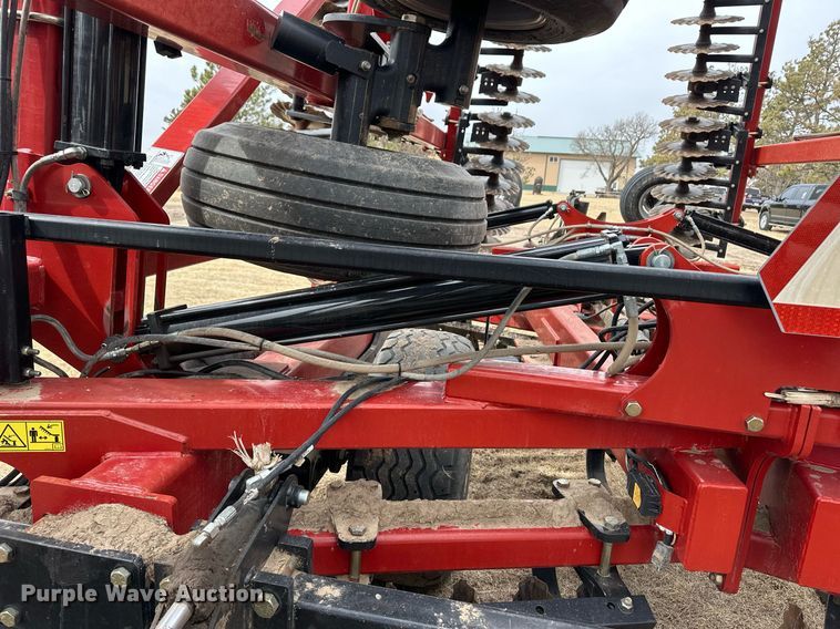 image for item ER8816 2020 Case IH 335 vertical tillage