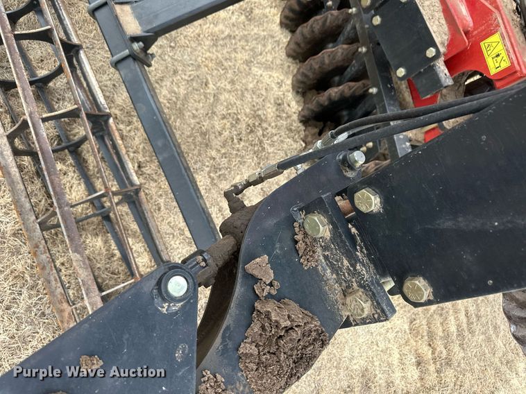 image for item ER8816 2020 Case IH 335 vertical tillage