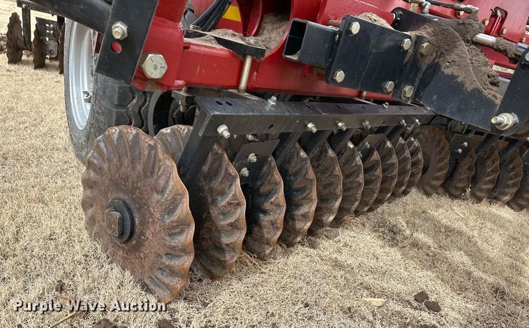 image for item ER8816 2020 Case IH 335 vertical tillage