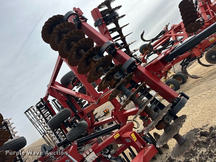 image for item ER8816 2020 Case IH 335 vertical tillage