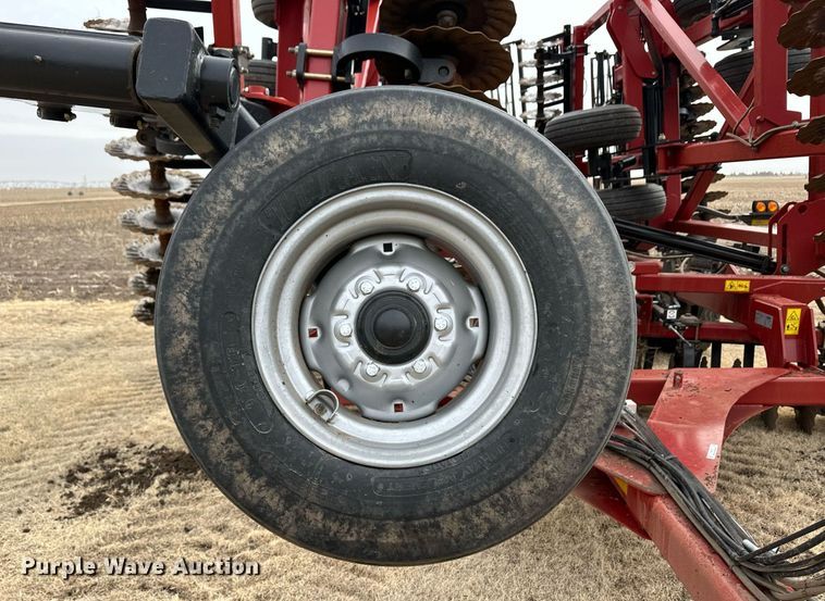 image for item ER8816 2020 Case IH 335 vertical tillage