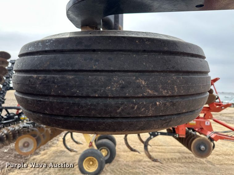 image for item ER8816 2020 Case IH 335 vertical tillage