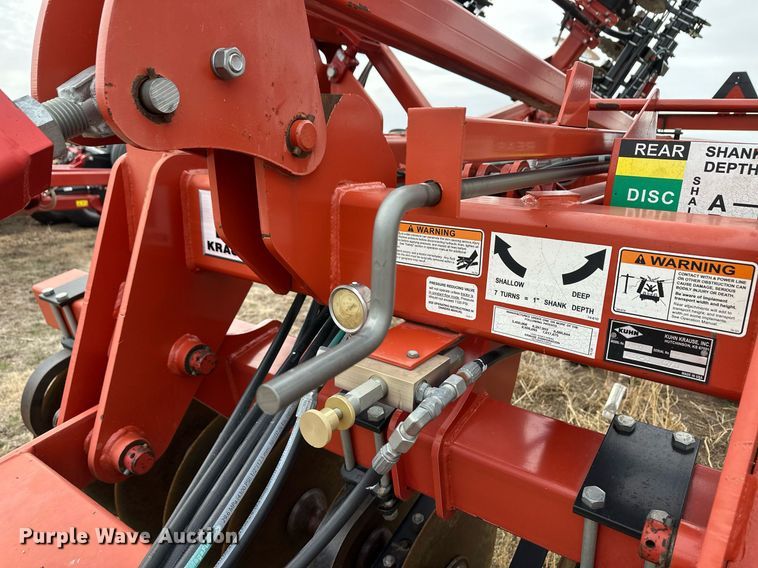 image for item ER8817 2011 Kuhn 4850 disk ripper