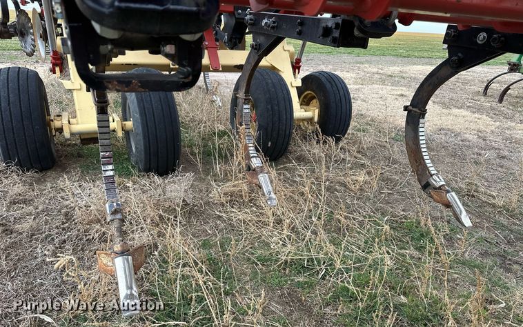 image for item ER8817 2011 Kuhn 4850 disk ripper