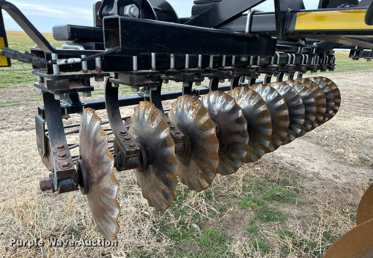 image for item ER8817 2011 Kuhn 4850 disk ripper