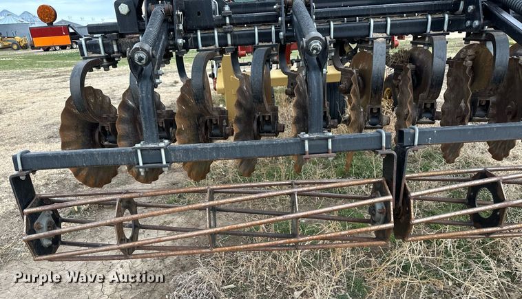 image for item ER8817 2011 Kuhn 4850 disk ripper