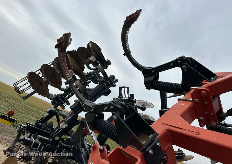 image for item ER8817 2011 Kuhn 4850 disk ripper