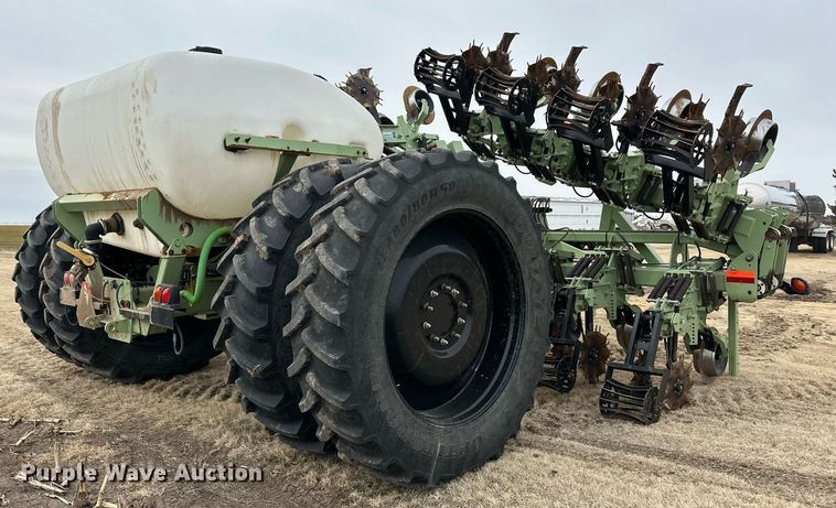 image for item ER8820 Orthman 1tRIPr strip-till