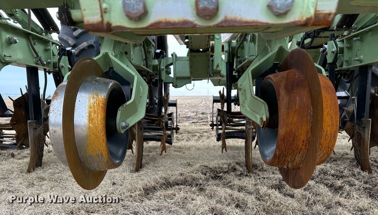 image for item ER8820 Orthman 1tRIPr strip-till