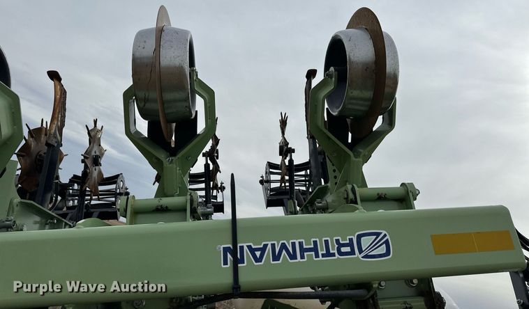 image for item ER8820 Orthman 1tRIPr strip-till