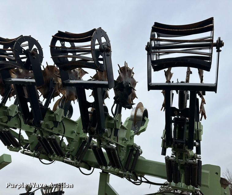 image for item ER8820 Orthman 1tRIPr strip-till