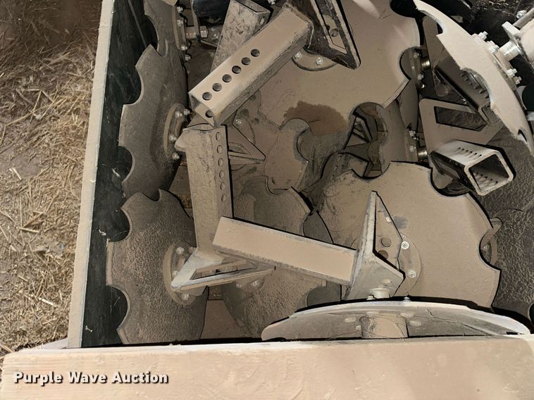 image for item ER8820 Orthman 1tRIPr strip-till