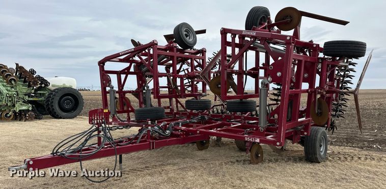 image for item ER8821 2022 Premier Tillage Minimizer 9543 sweep plow