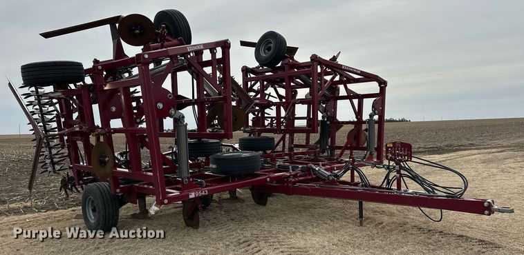 image for item ER8821 2022 Premier Tillage Minimizer 9543 sweep plow