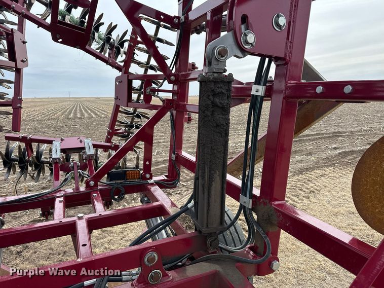 image for item ER8821 2022 Premier Tillage Minimizer 9543 sweep plow