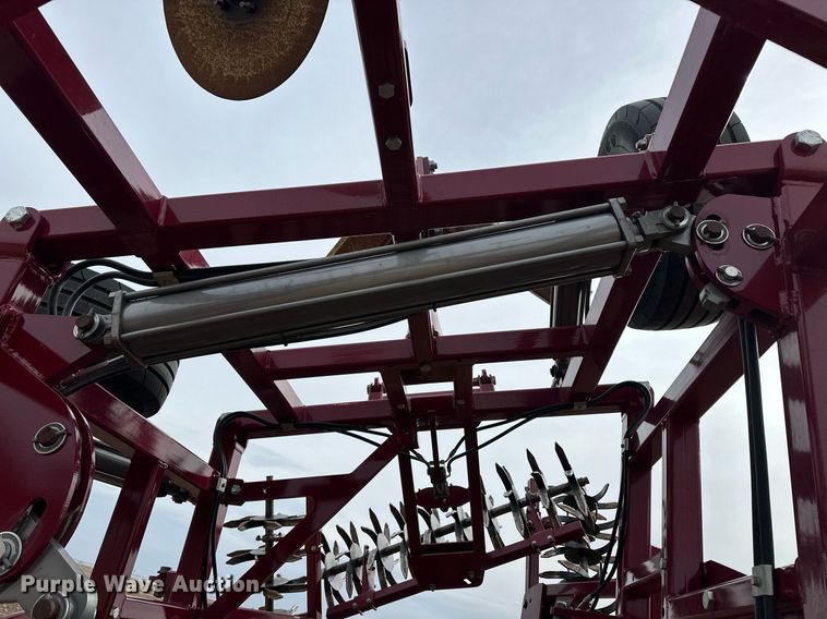 image for item ER8821 2022 Premier Tillage Minimizer 9543 sweep plow