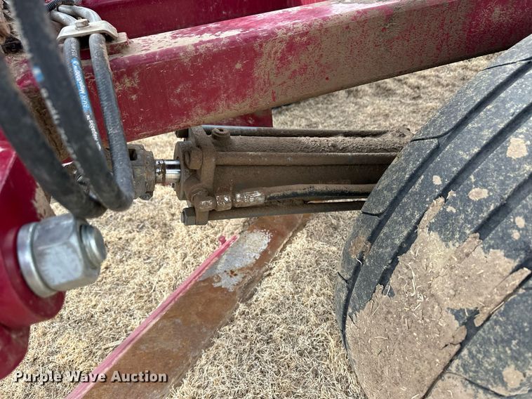 image for item ER8821 2022 Premier Tillage Minimizer 9543 sweep plow