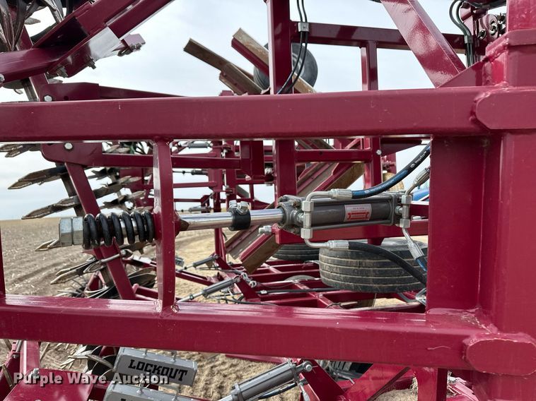 image for item ER8821 2022 Premier Tillage Minimizer 9543 sweep plow