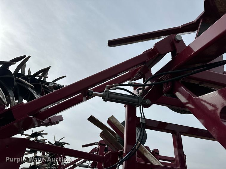 image for item ER8821 2022 Premier Tillage Minimizer 9543 sweep plow